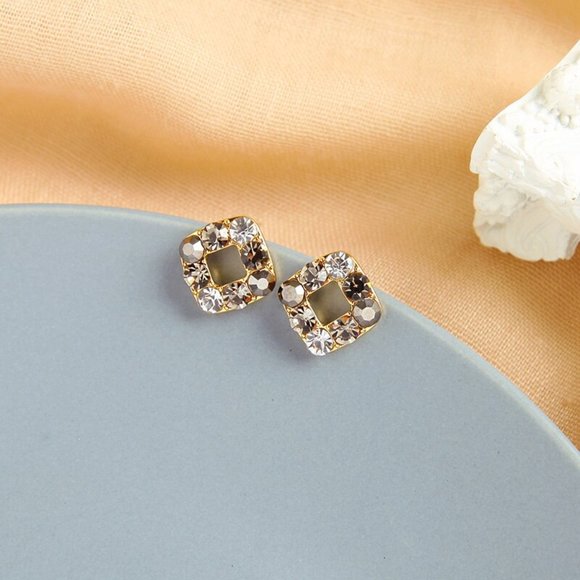 Stunning Smoked Black Crystal Square Earrings - Picture 2 of 4
